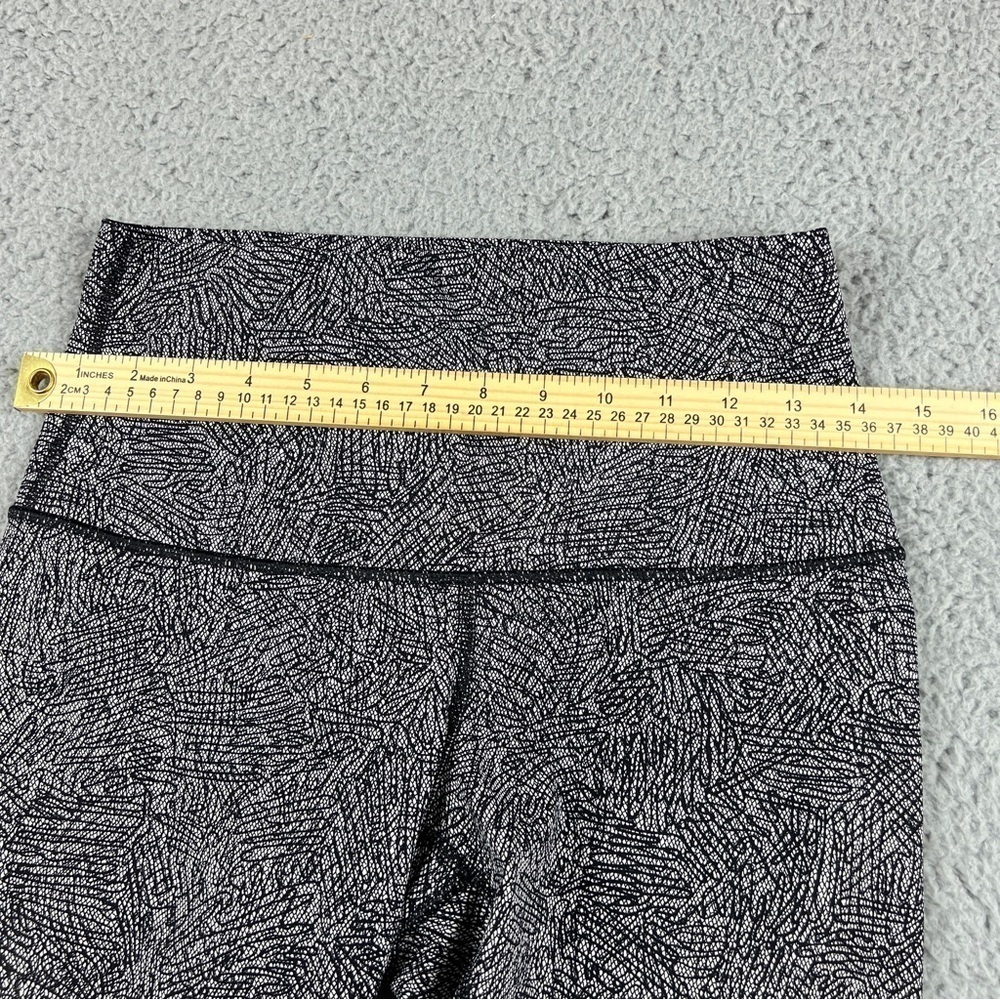 Lululemon Wunder Under High Rise Crop Leggings Womens Size 8 Geometic Pattern - Picture 4 of 5